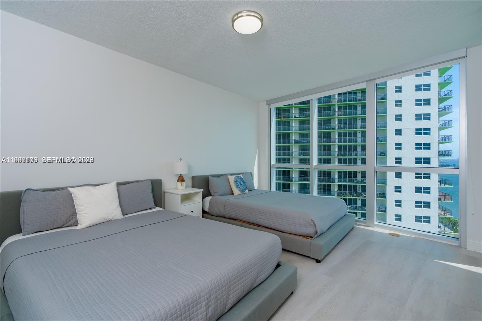 1750 N Bayshore Drive 2401 Property Photo 14