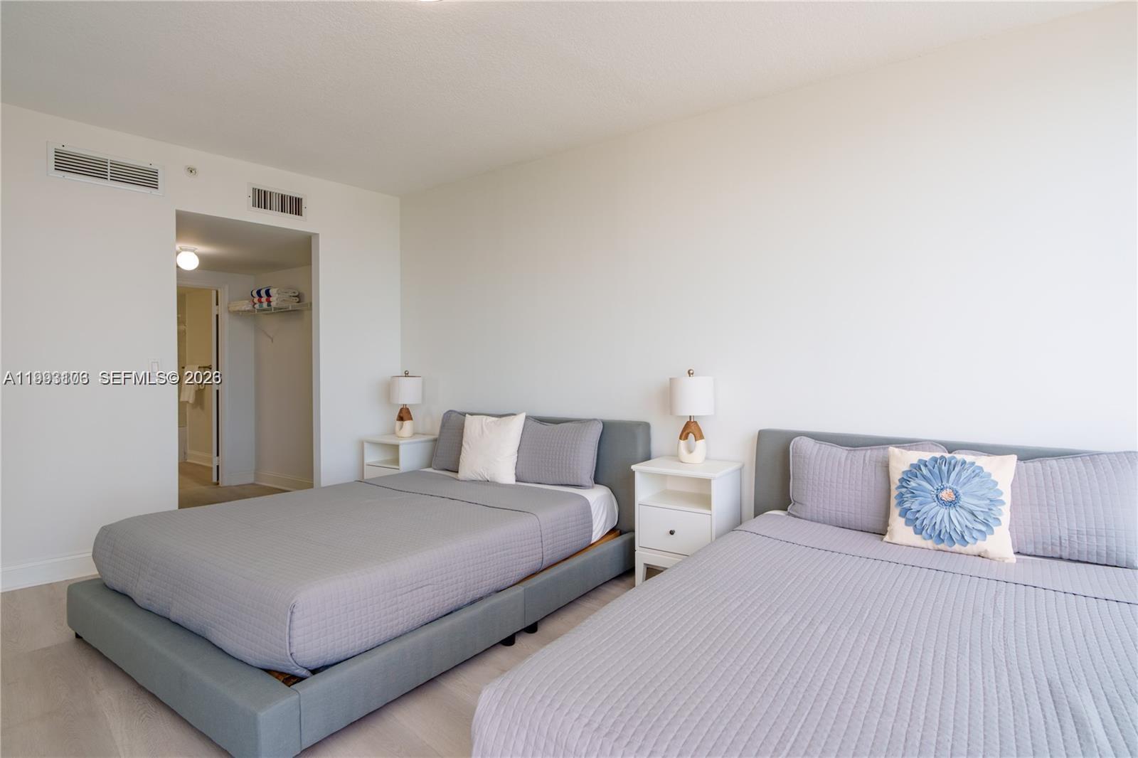 1750 N Bayshore Drive 2401 Property Photo 16