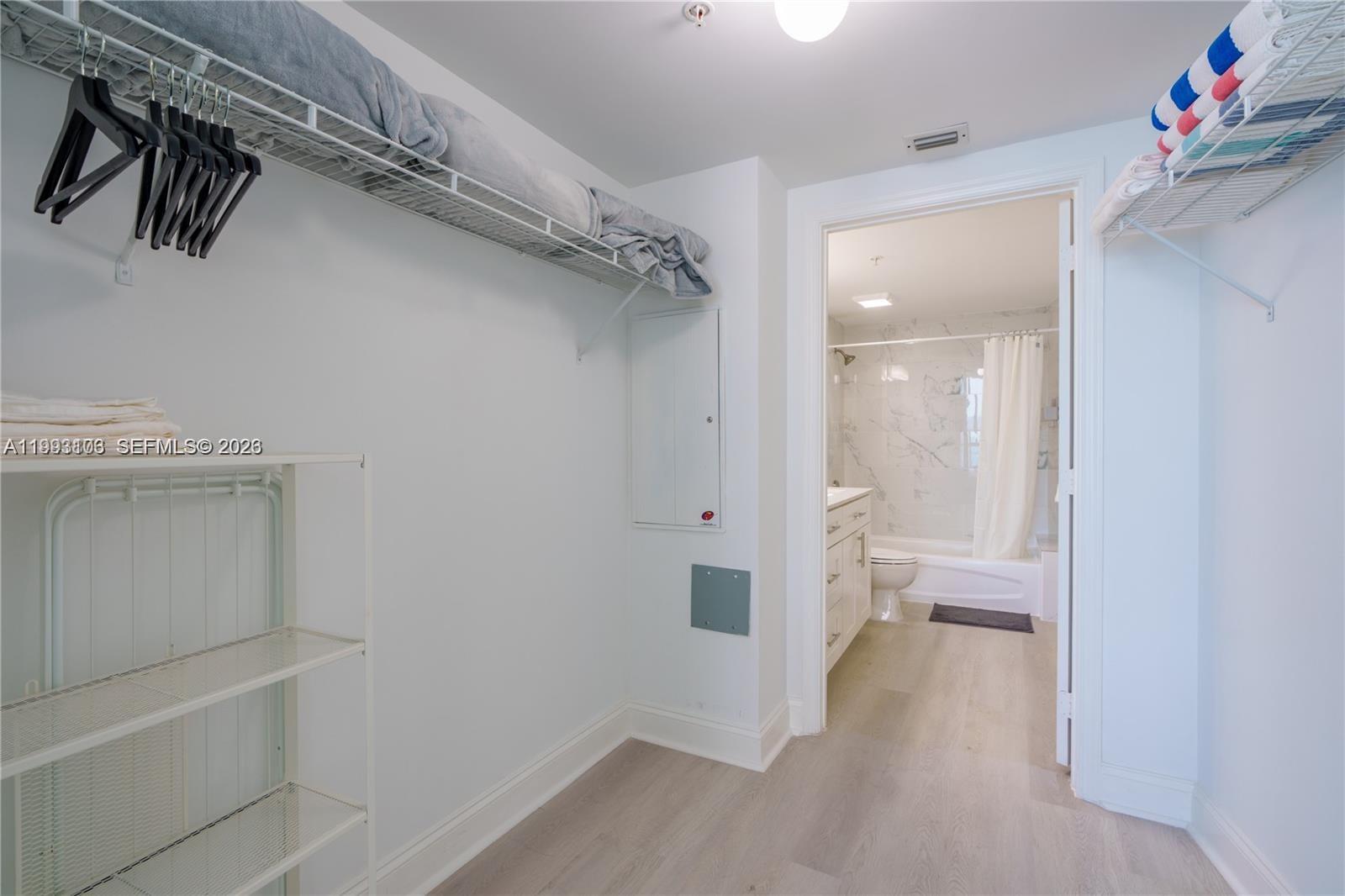 1750 N Bayshore Drive 2401 Property Photo 18