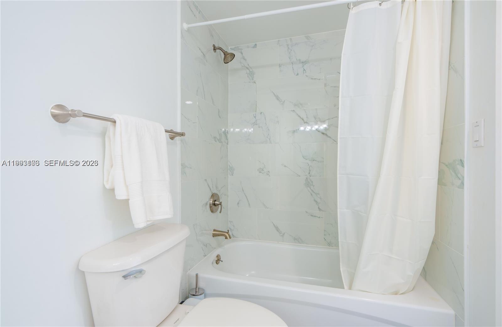 1750 N Bayshore Drive 2401 Property Photo 21
