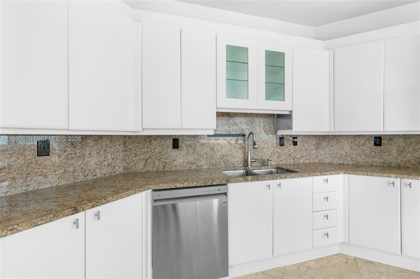 300 S Pointe Drive 801 Property Photo 15