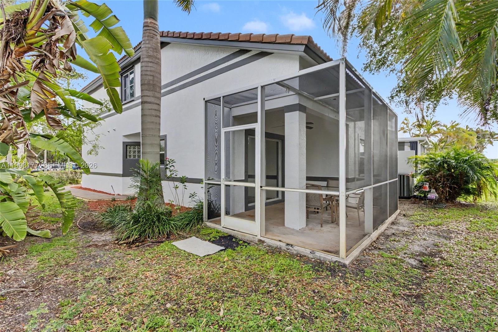 A11993177 Property Photo 5