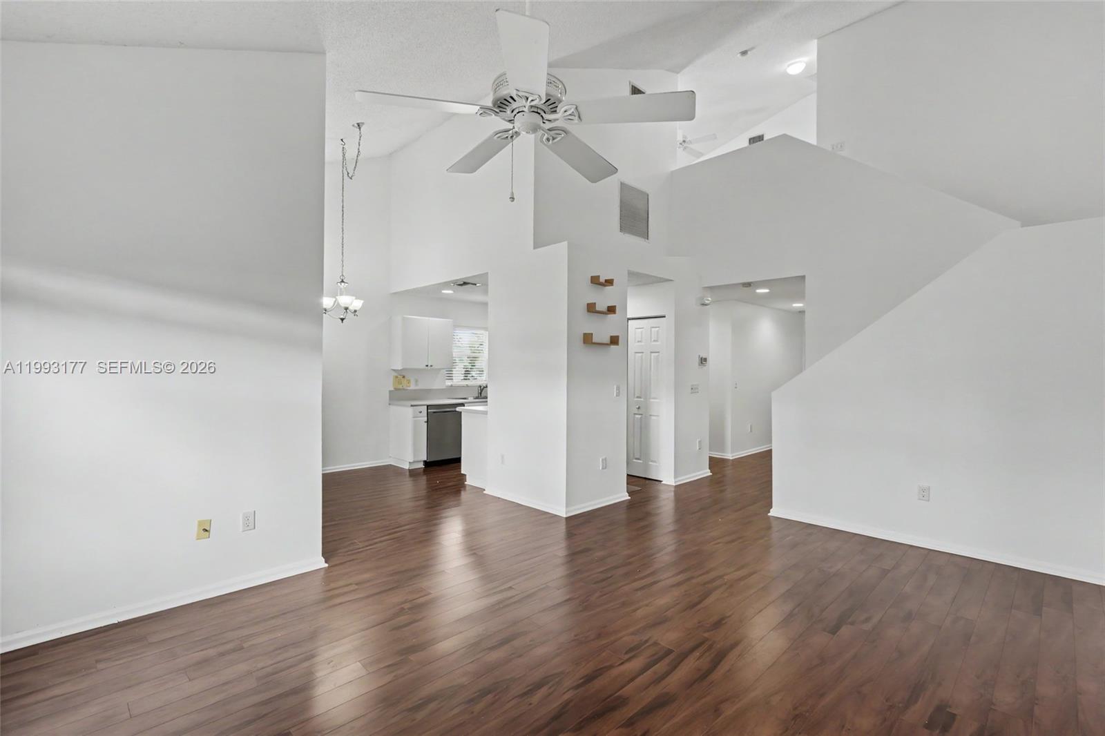 A11993177 Property Photo 15