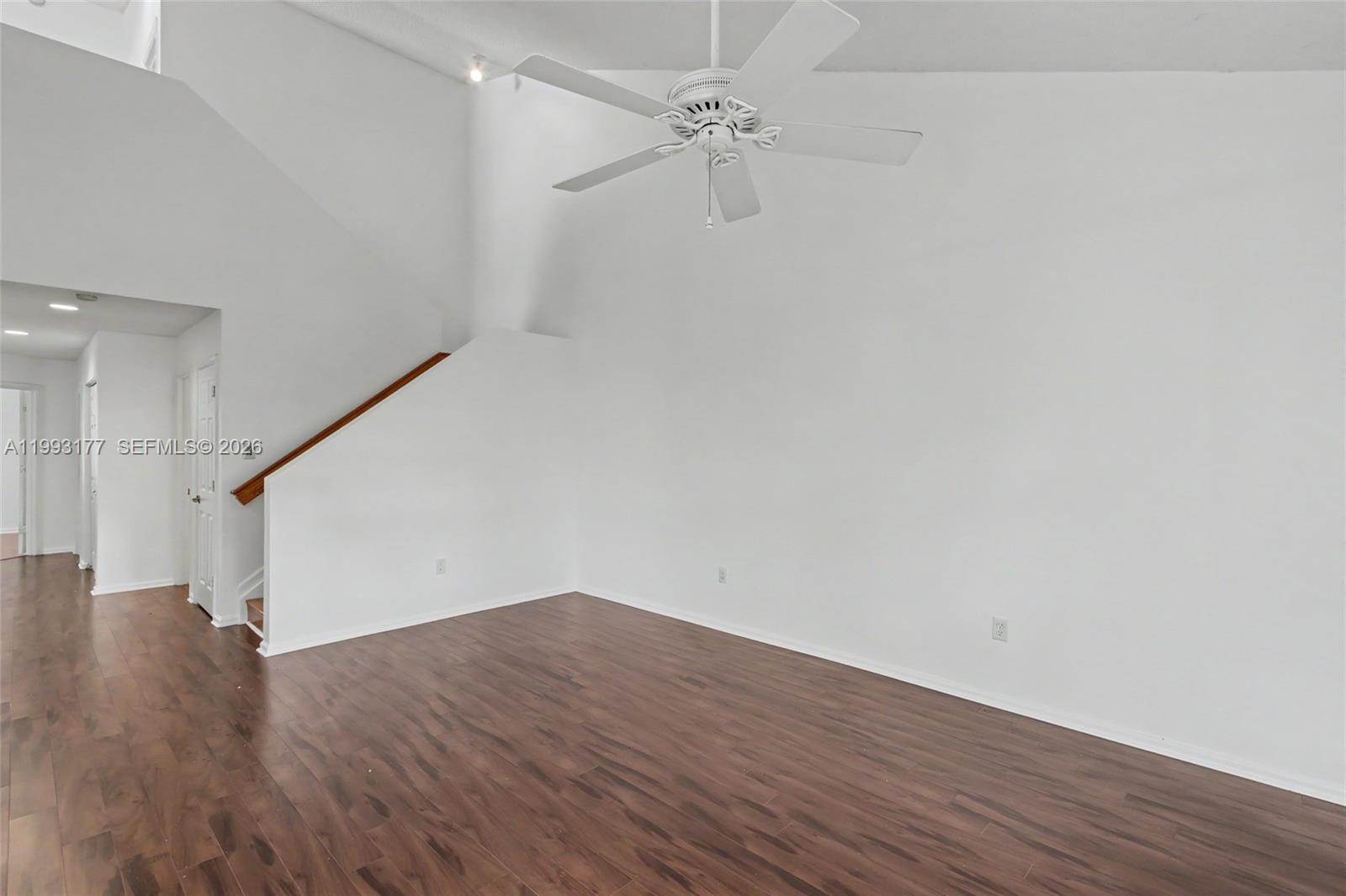 A11993177 Property Photo 17