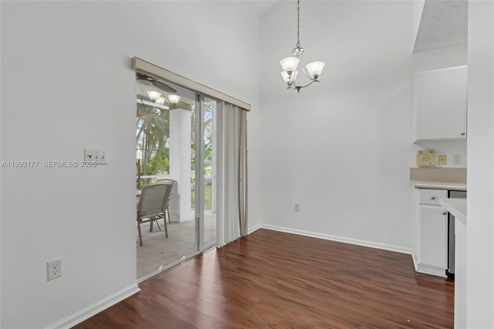 A11993177 Property Photo 19