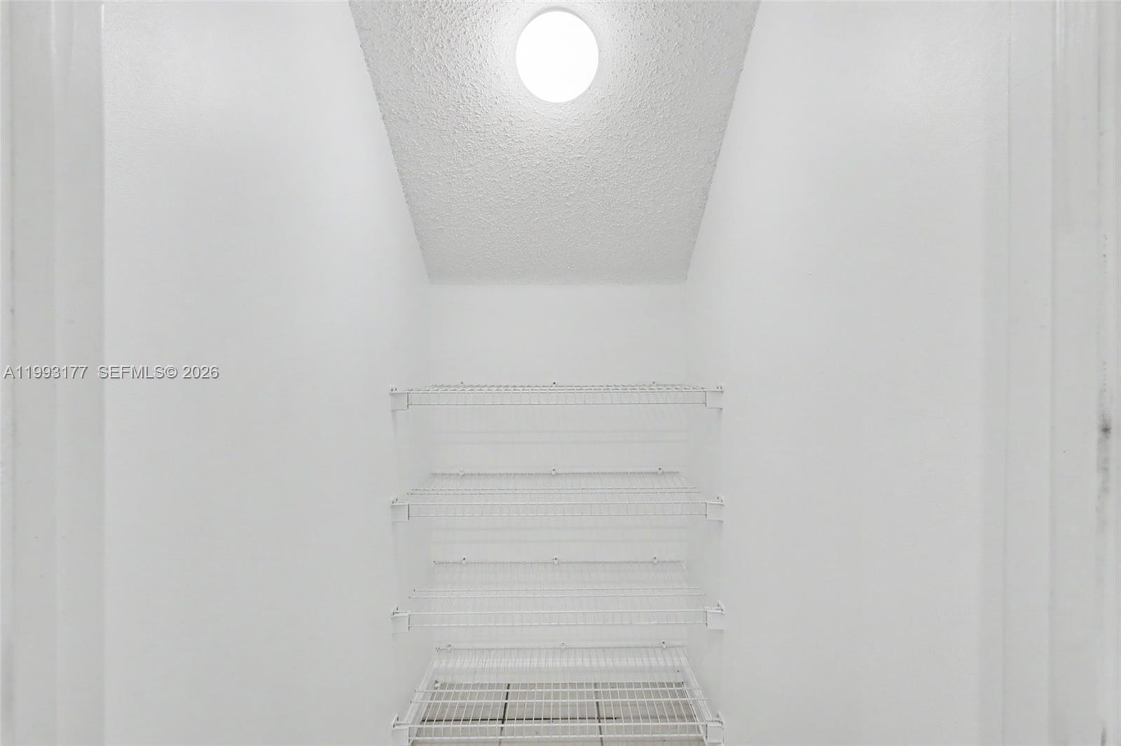 A11993177 Property Photo 27