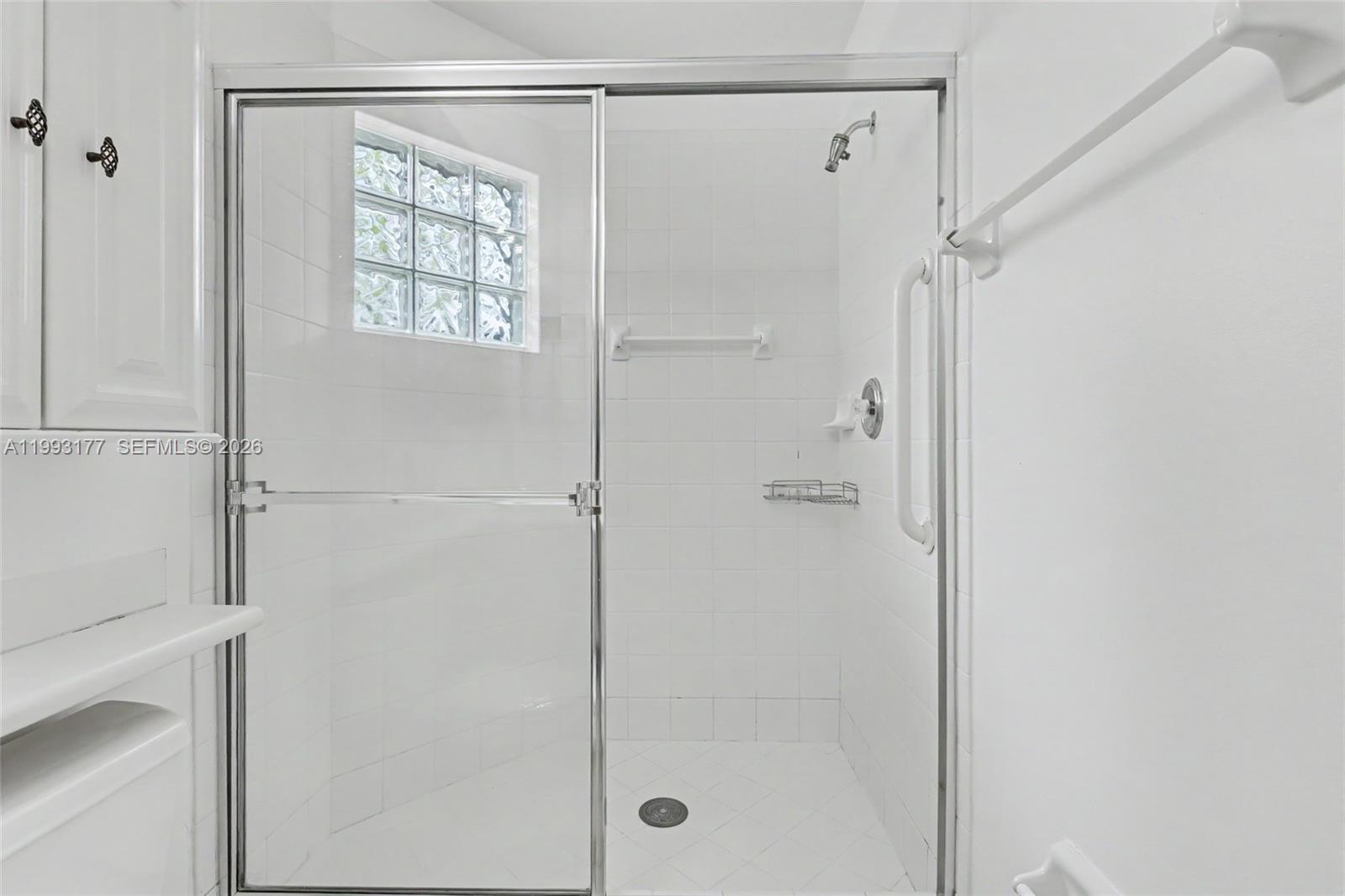 A11993177 Property Photo 36