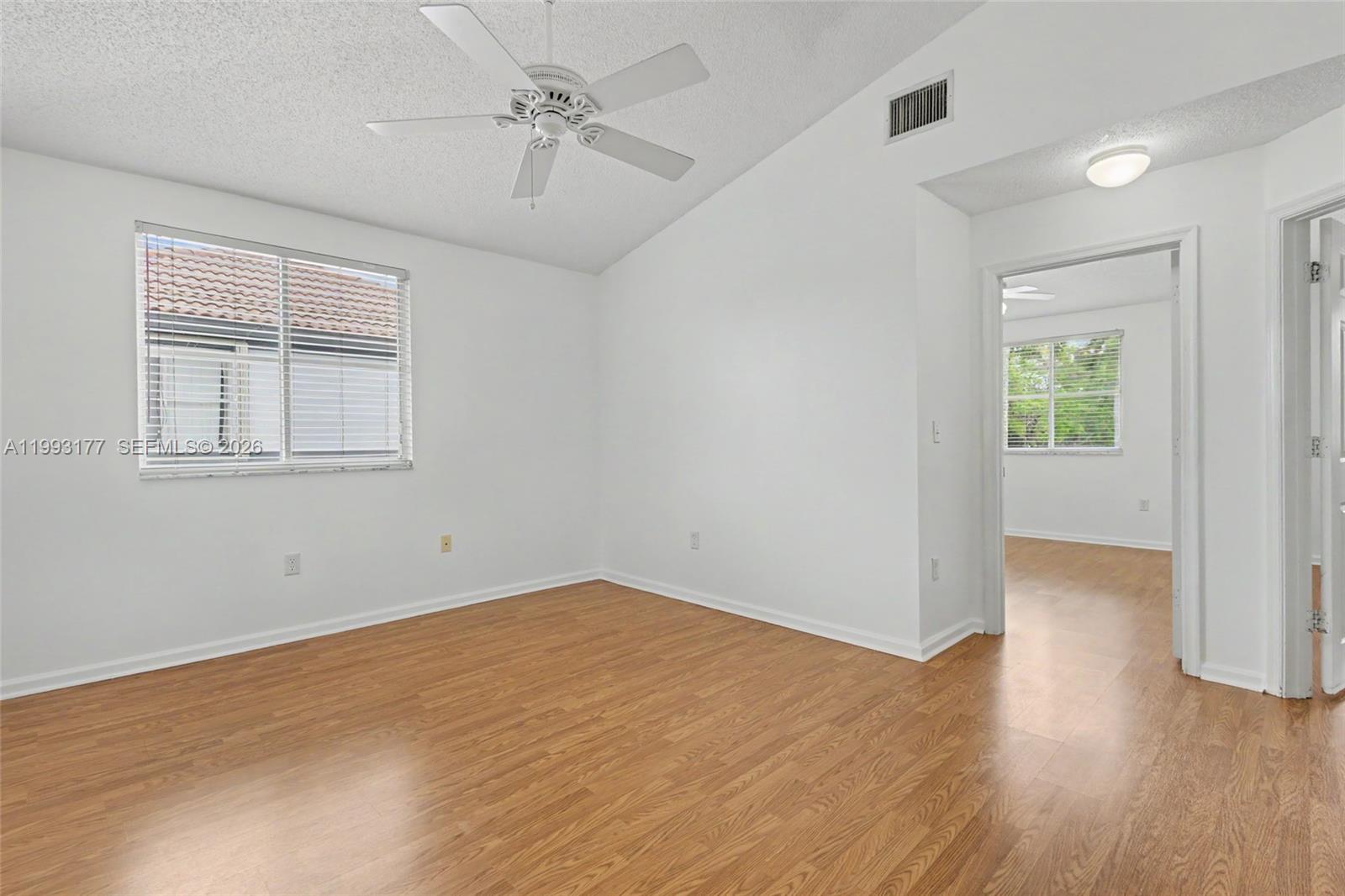 A11993177 Property Photo 37
