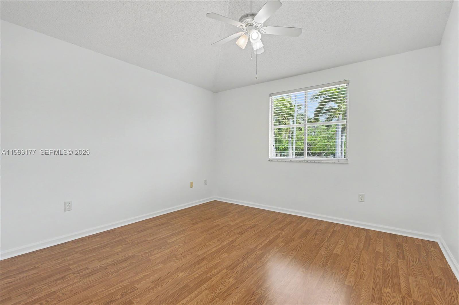 A11993177 Property Photo 43