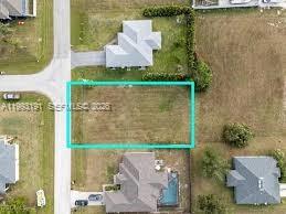 206 Jacaranda Parkway E Property Photo 1