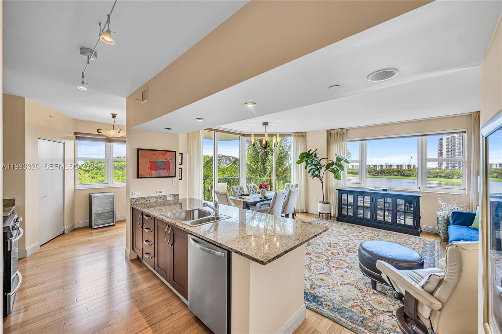 20000 E Country Club Drive 508