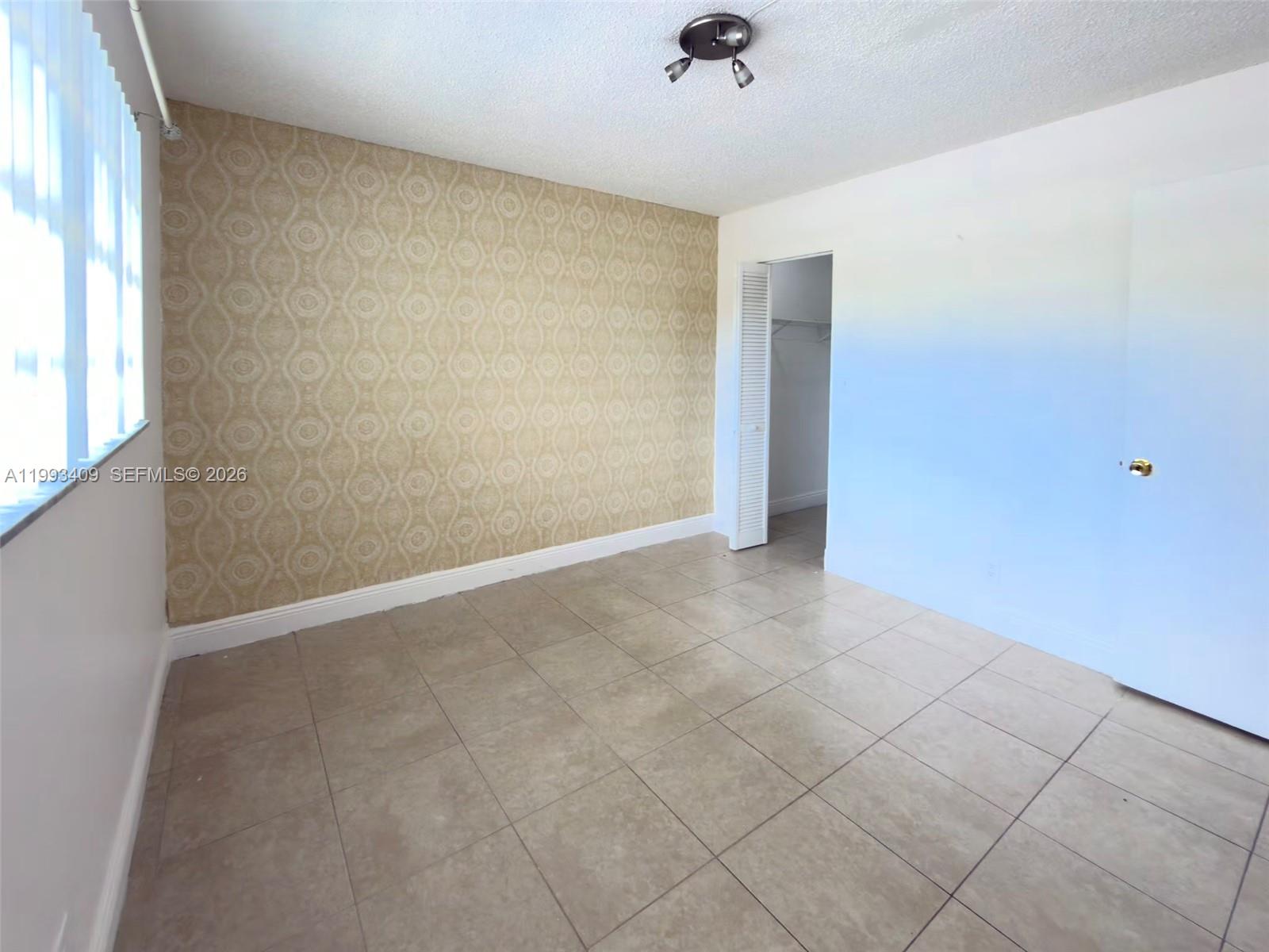609 S State Road 7 1c Property Photo 10