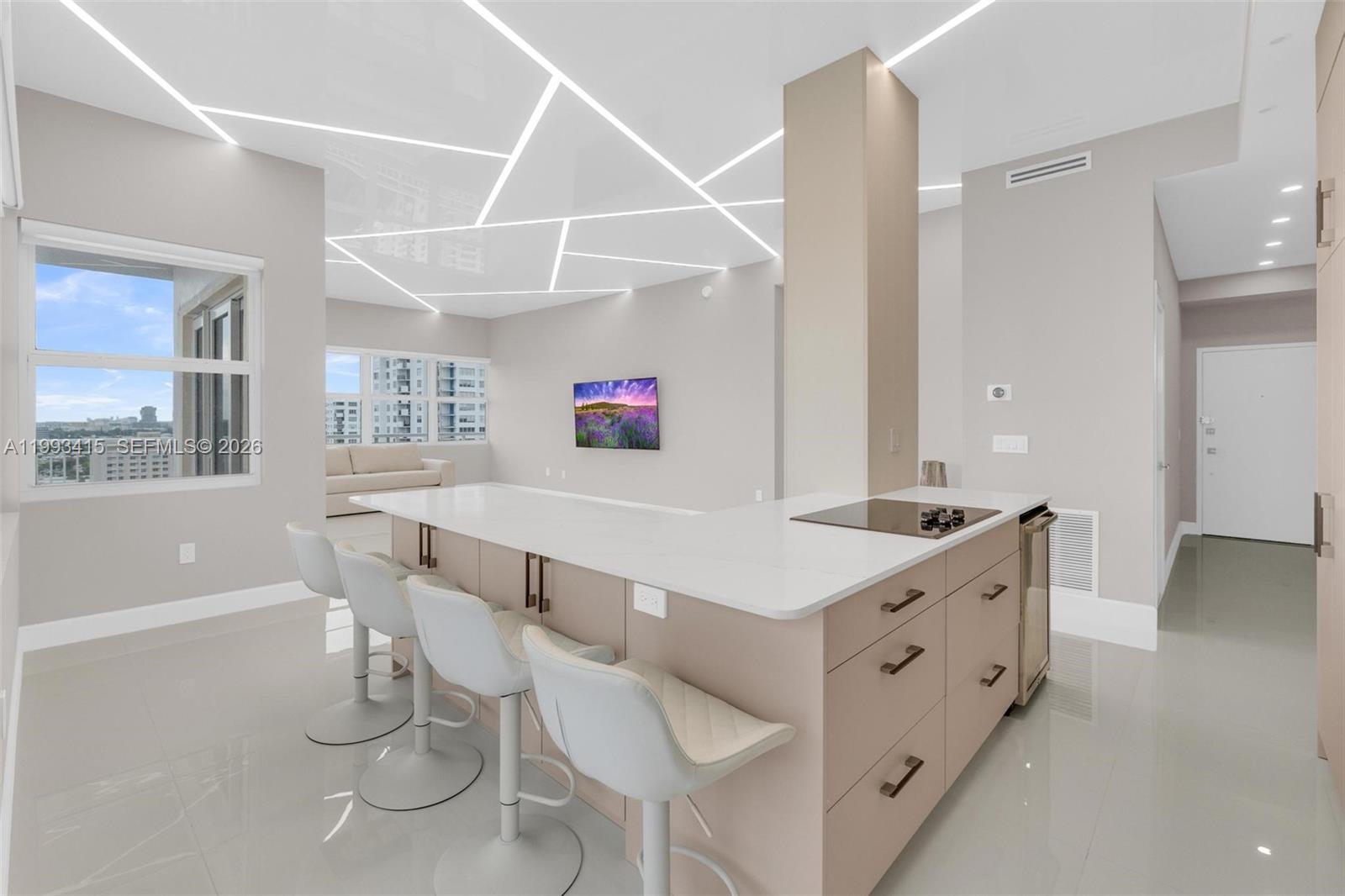 18011 Biscayne Boulevard Ph04 Property Photo 1