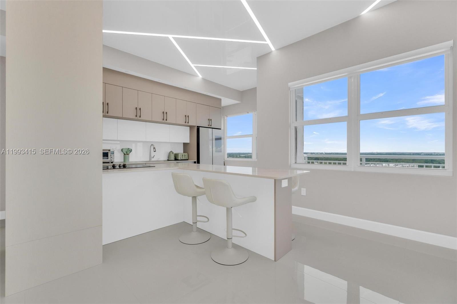 18011 Biscayne Boulevard Ph04 Property Photo 7