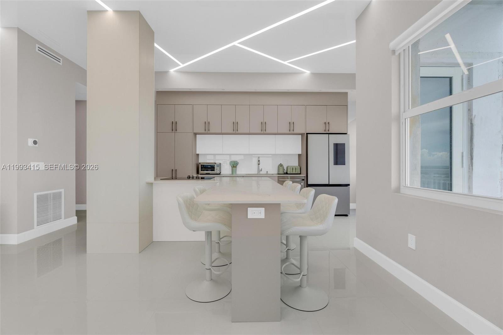 18011 Biscayne Boulevard Ph04 Property Photo 8