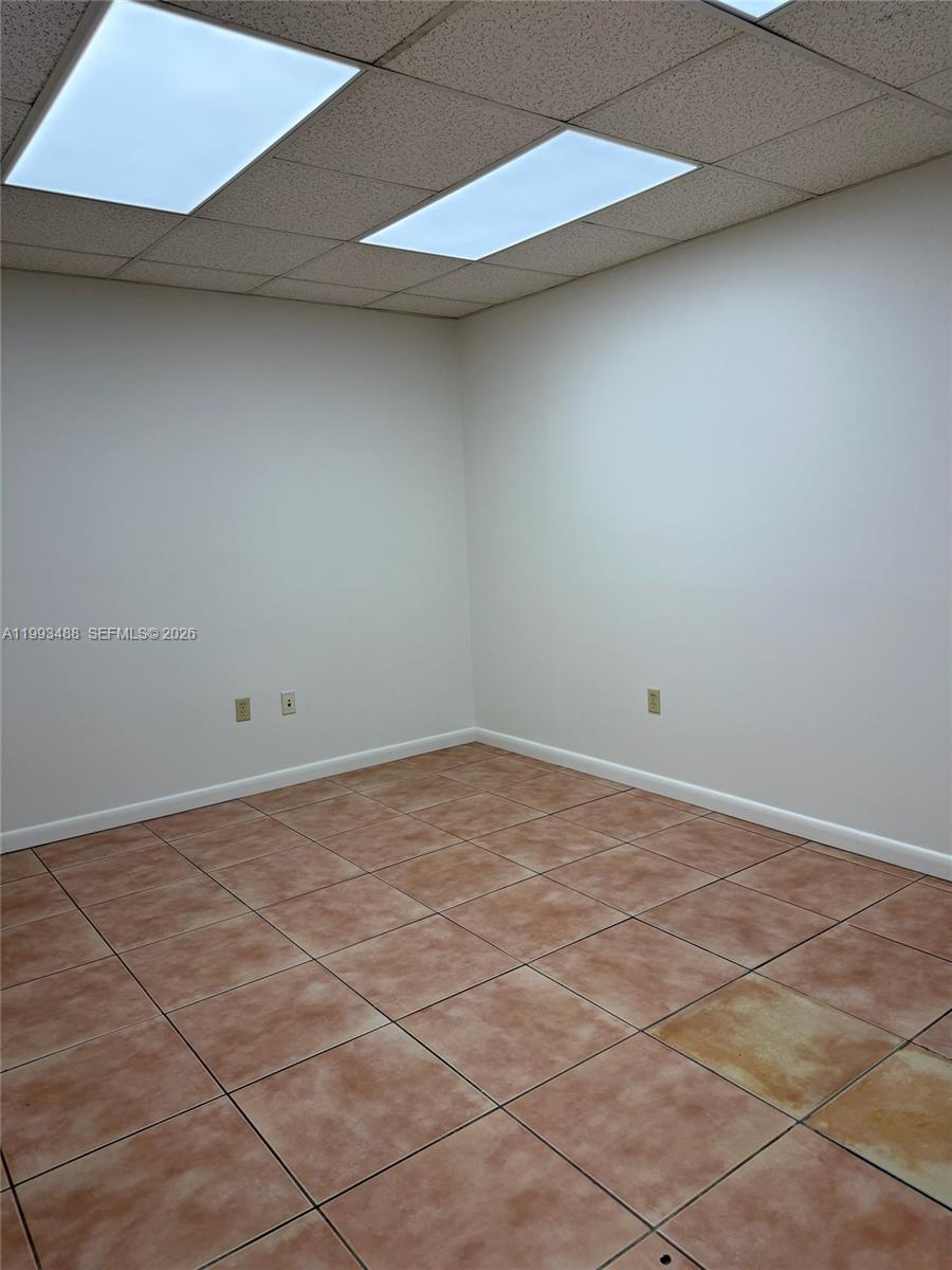 A11993488 Property Photo 6