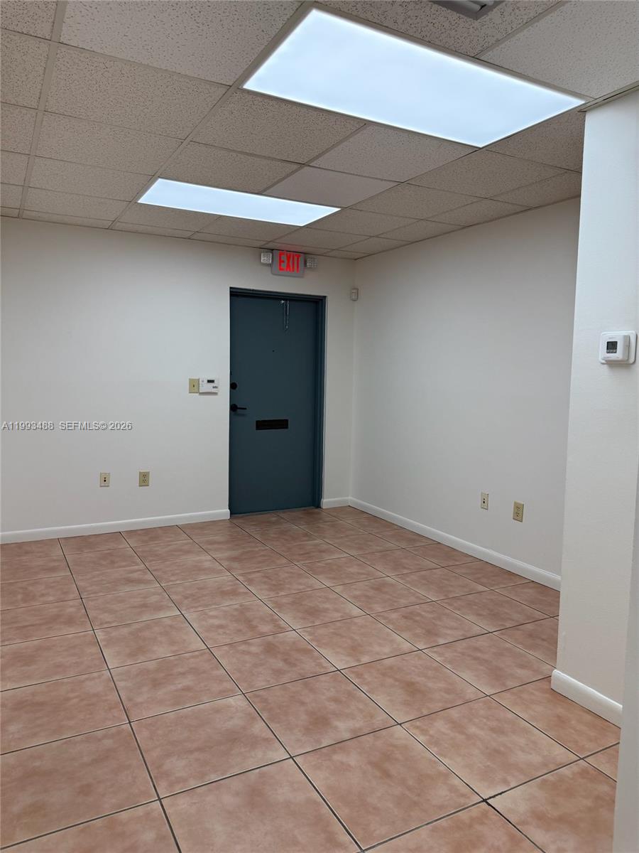 A11993488 Property Photo 7