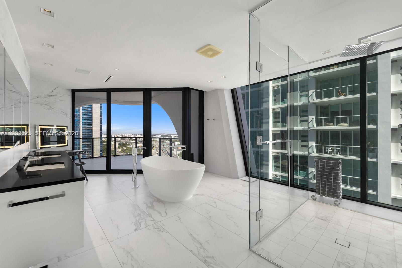1000 Biscayne Boulevard 2702 Property Photo 41