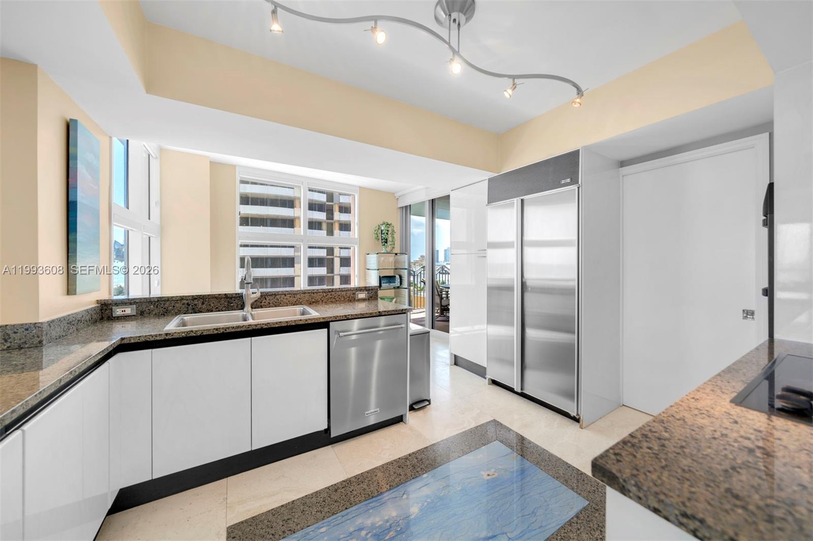 1500 Ocean Drive 702 Property Photo 7