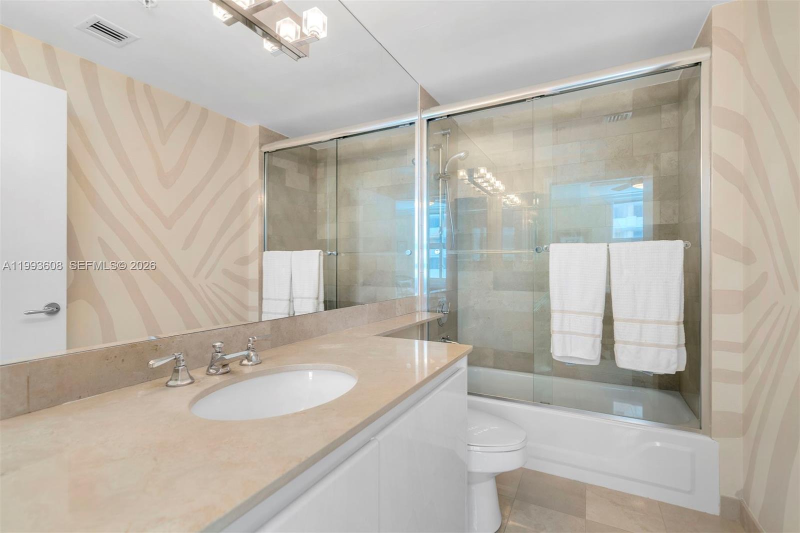 1500 Ocean Drive 702 Property Photo 20