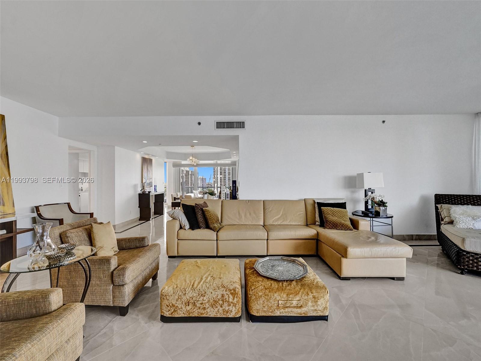 7000 Island Boulevard 1207 Property Photo 5