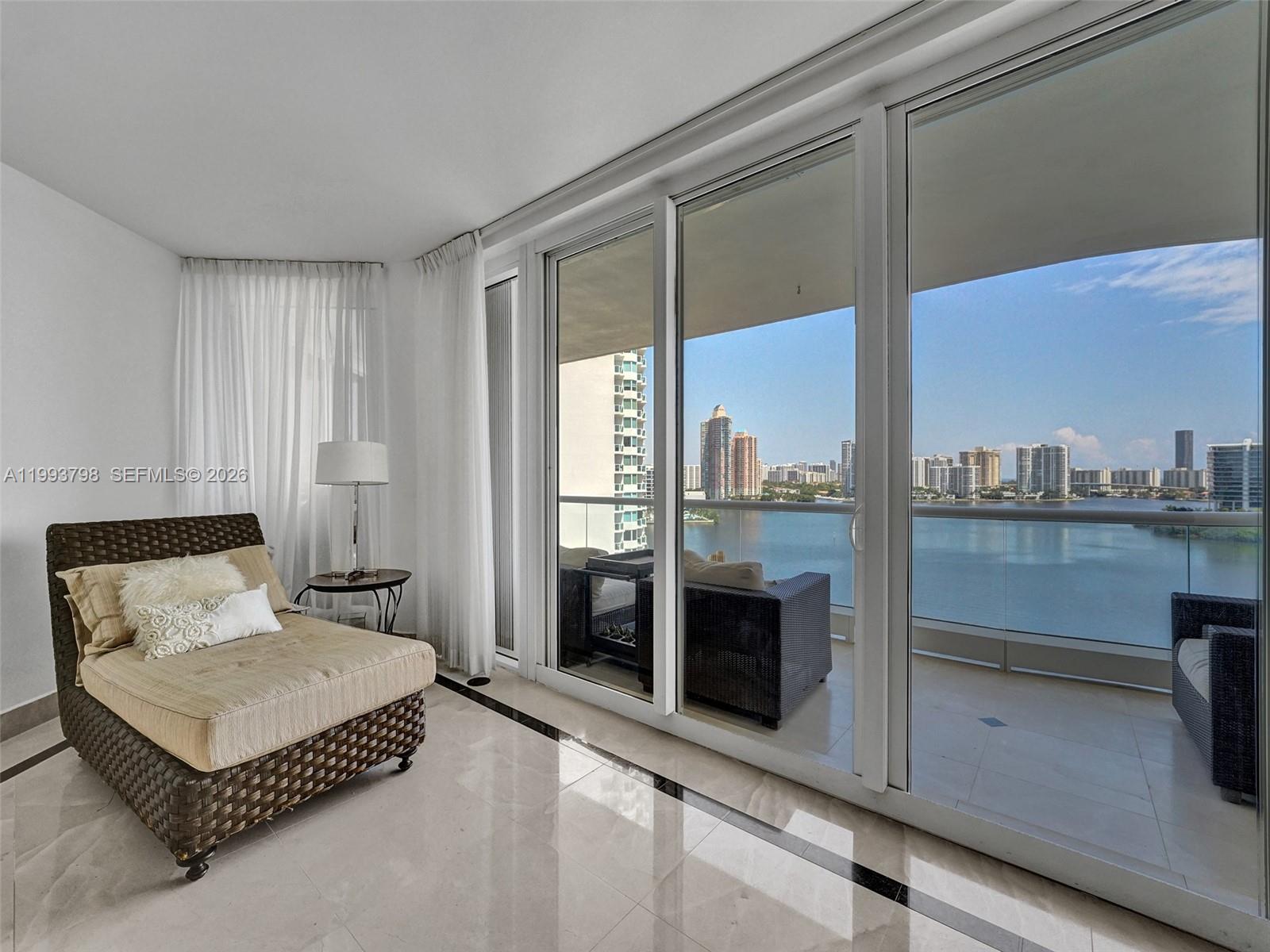 7000 Island Boulevard 1207 Property Photo 7