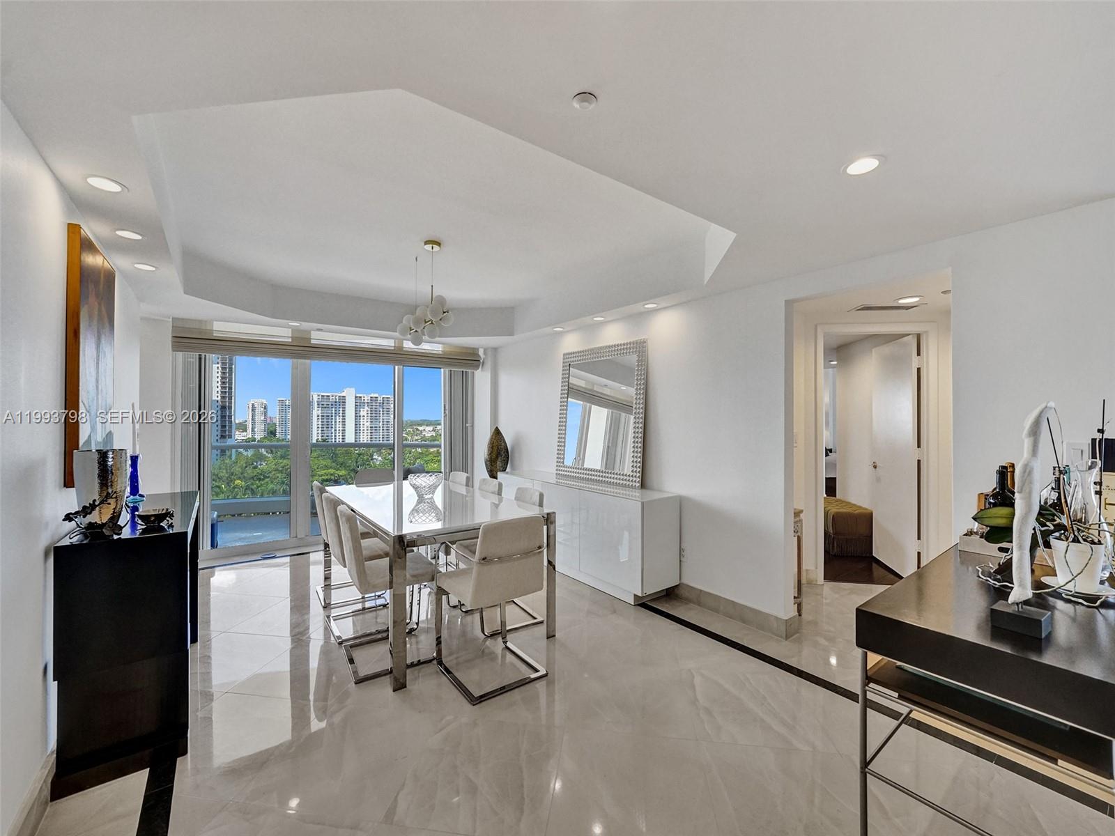 7000 Island Boulevard 1207 Property Photo 8