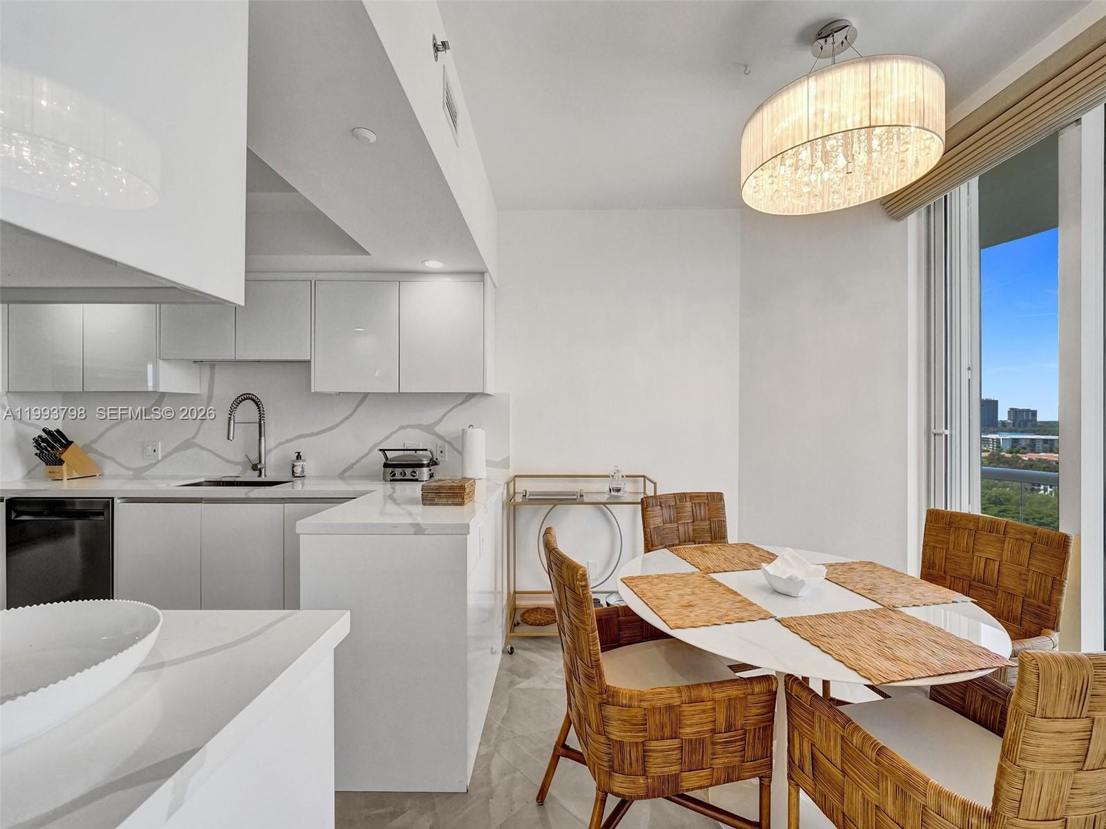 7000 Island Boulevard 1207 Property Photo 12