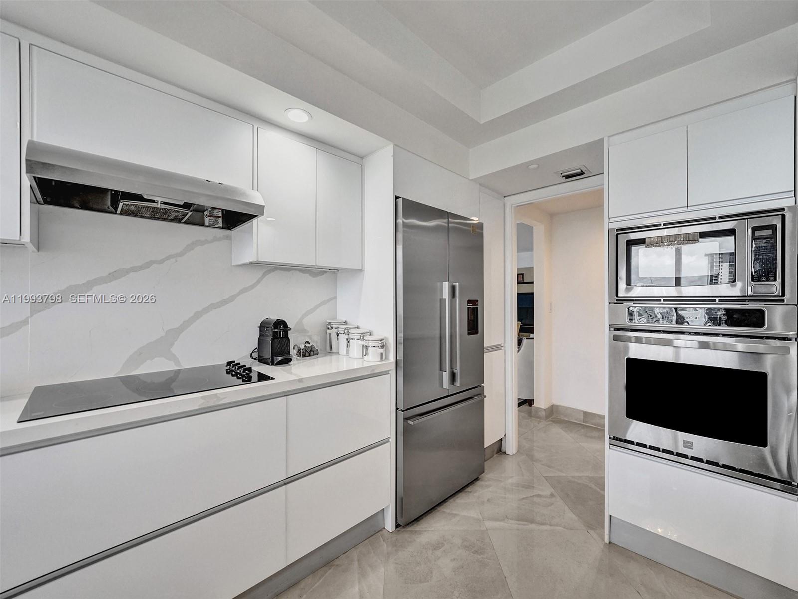 7000 Island Boulevard 1207 Property Photo 16