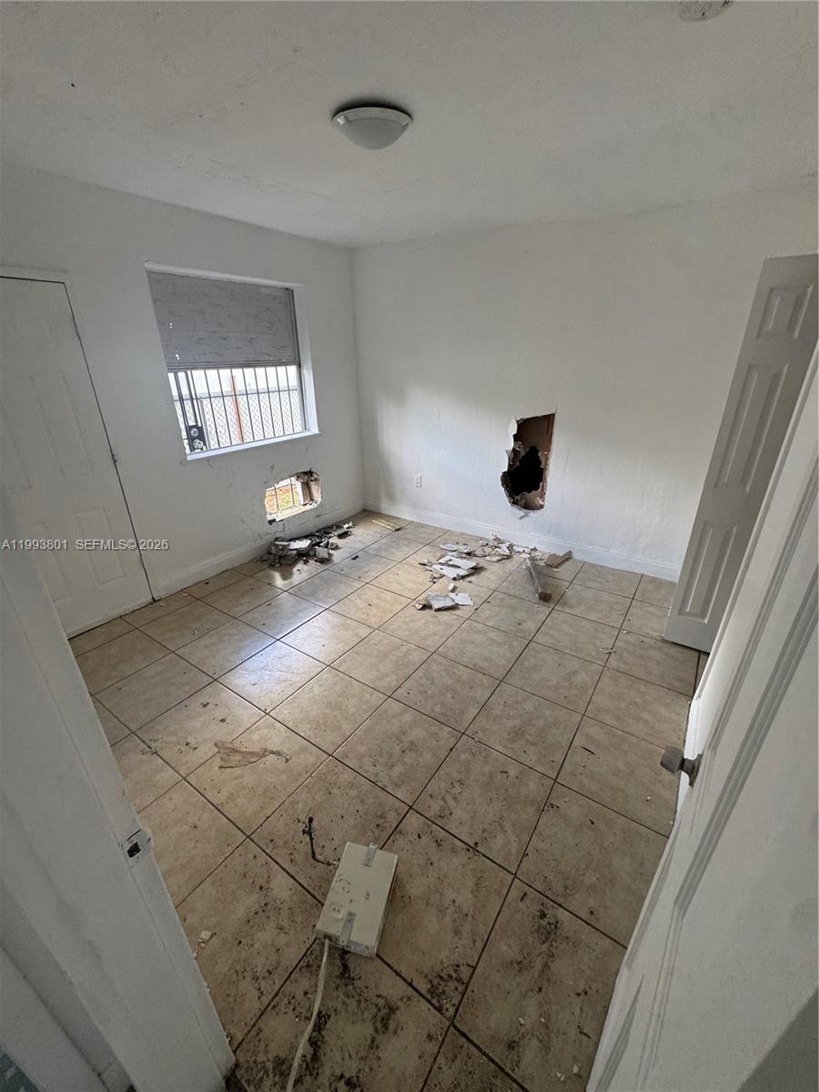 1620 Nw 64th Street Property Photo 3
