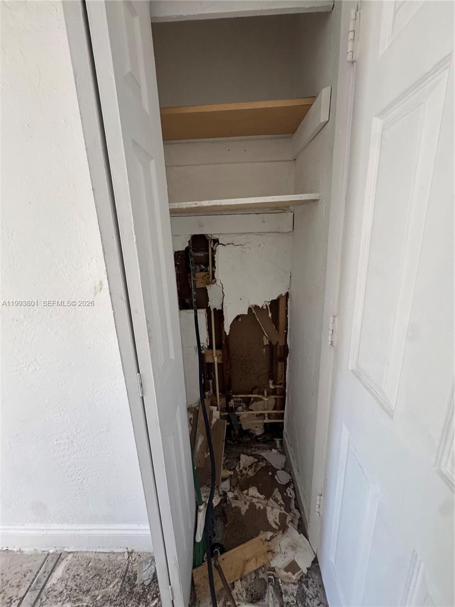 1620 Nw 64th Street Property Photo 5