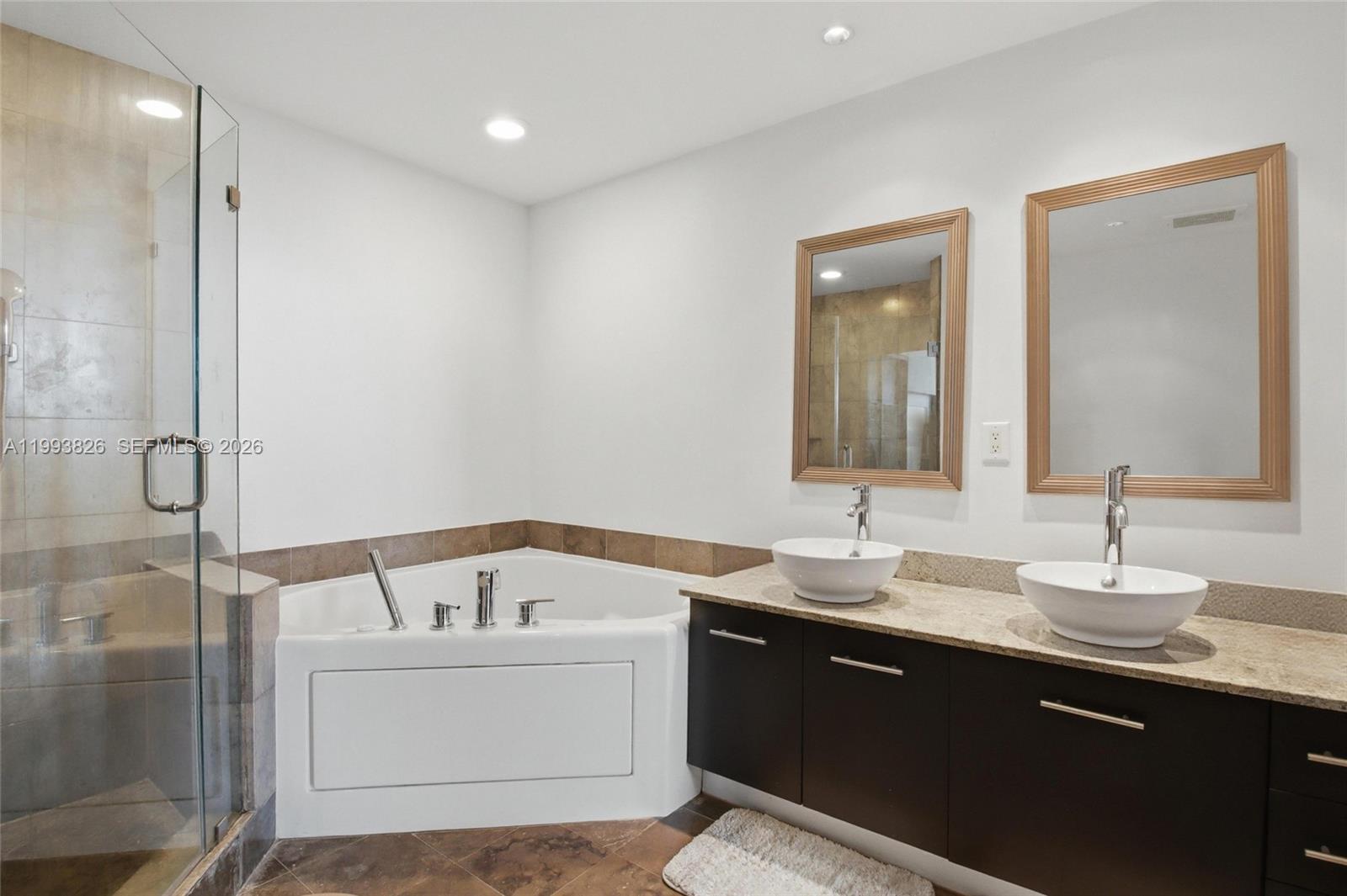 3029 Ne 188th Street 904 Property Photo 11