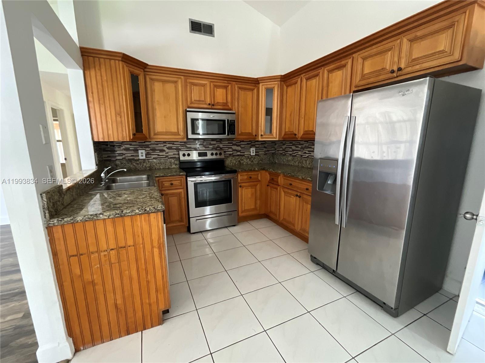 A11993834 Property Photo 1