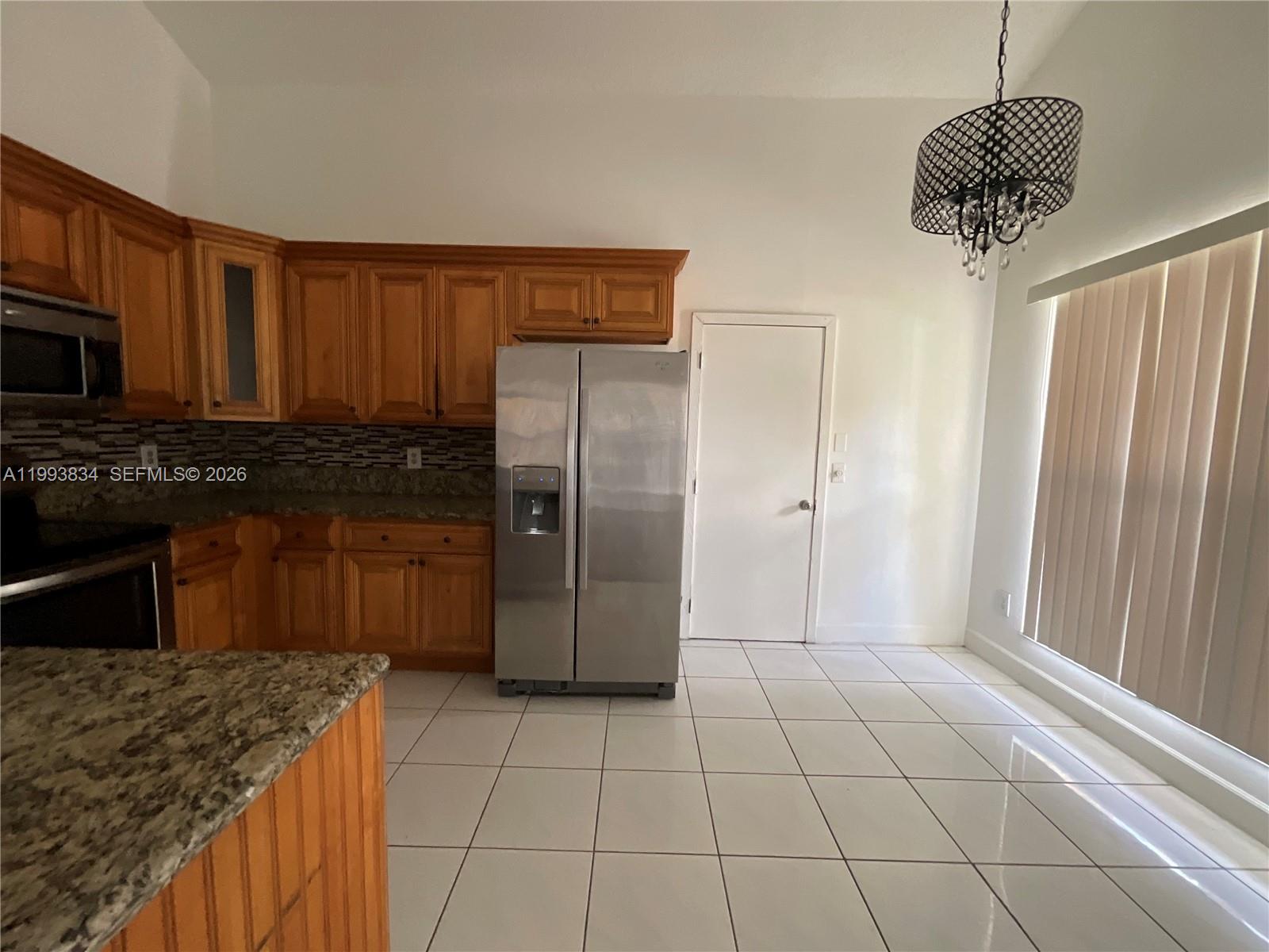 A11993834 Property Photo 4