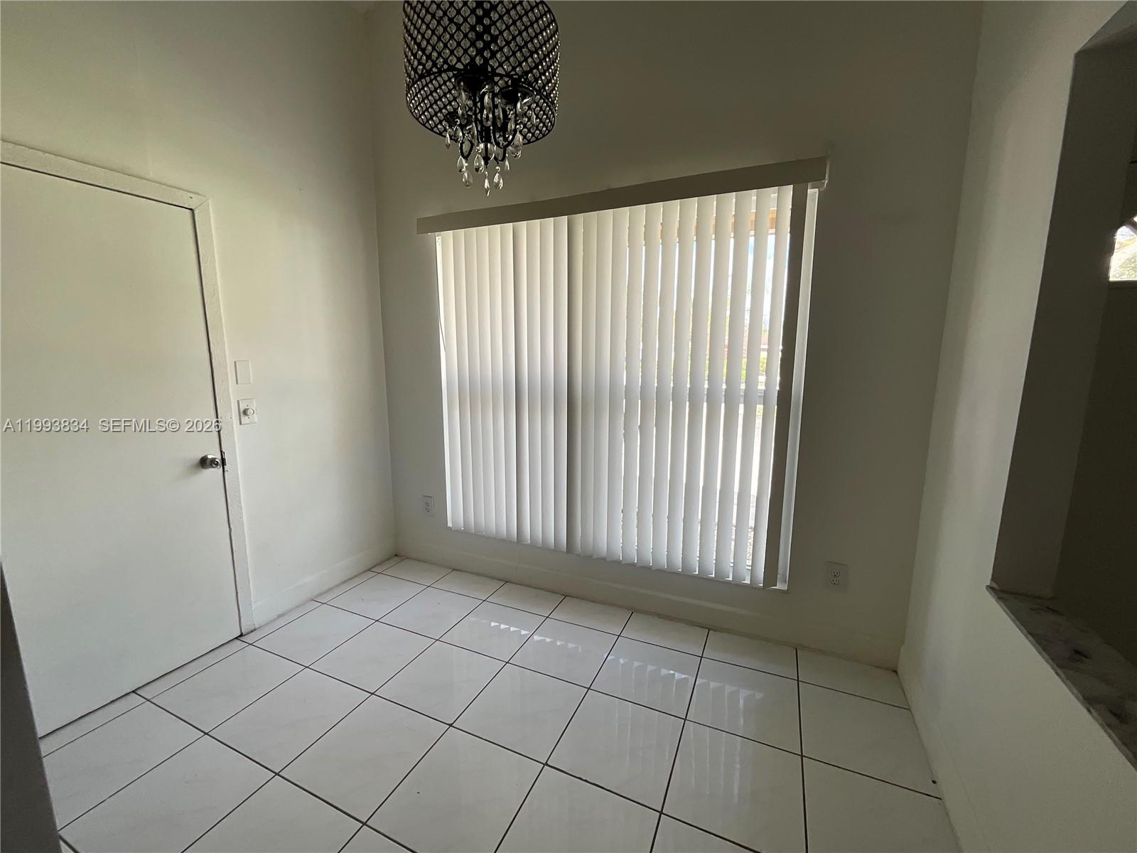 A11993834 Property Photo 6