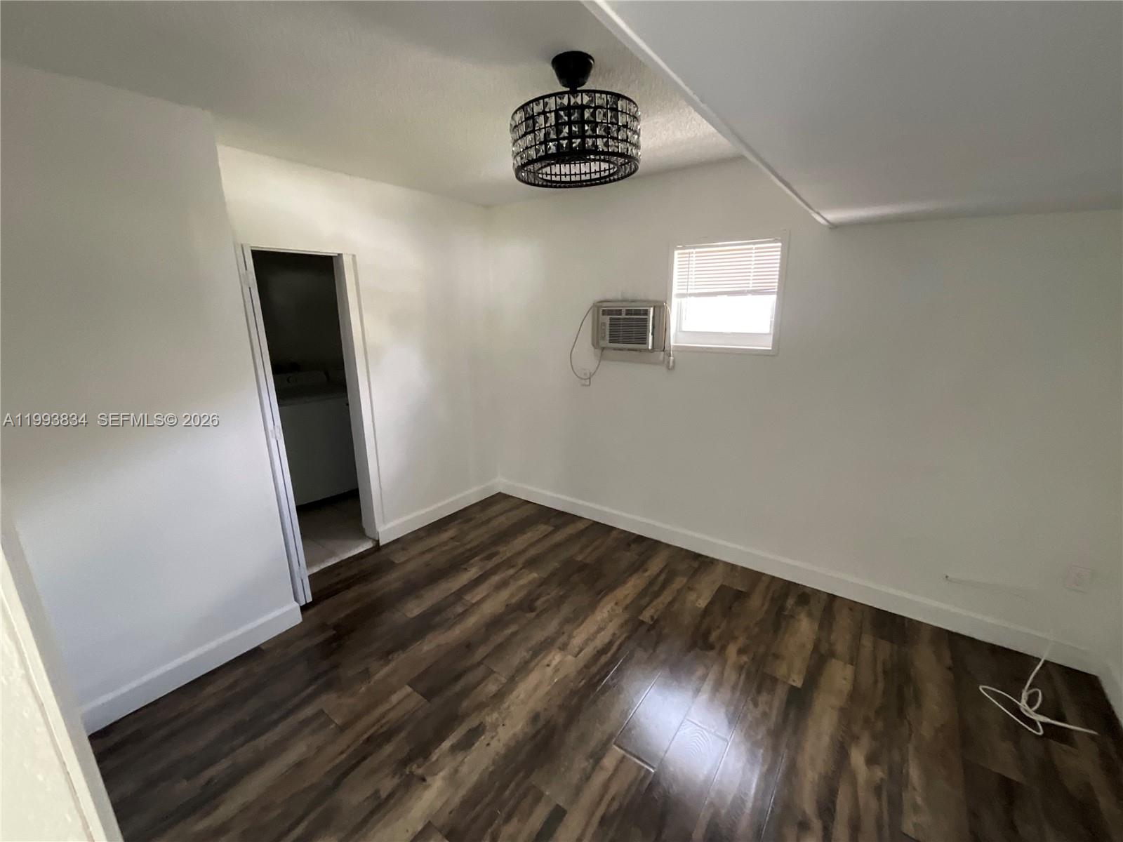 A11993834 Property Photo 11