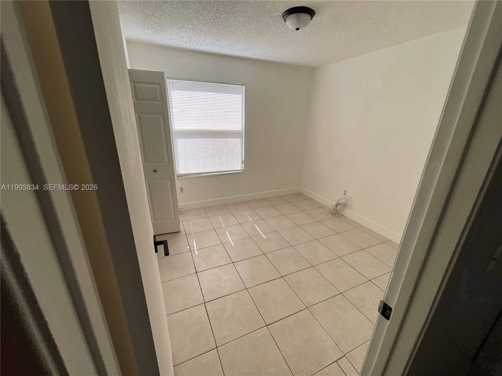 A11993834 Property Photo 15