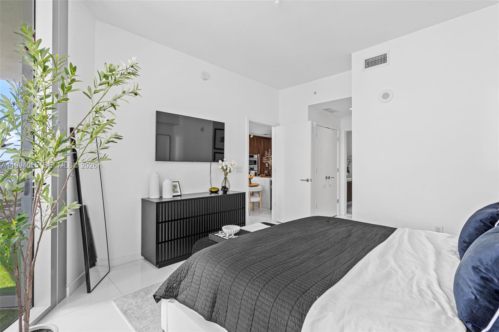851 Ne 1st Avenue 1205 Property Photo 24