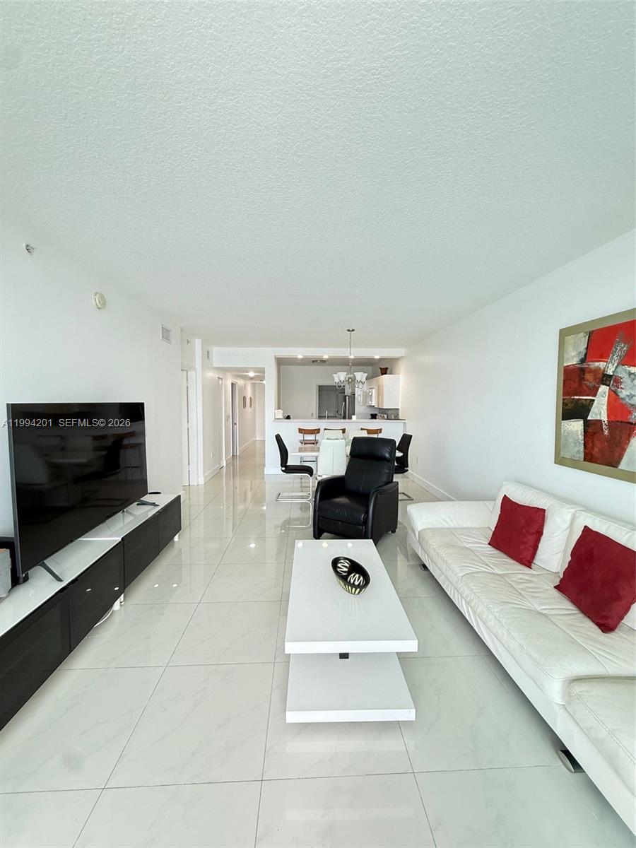 A11994201 Property Photo 13