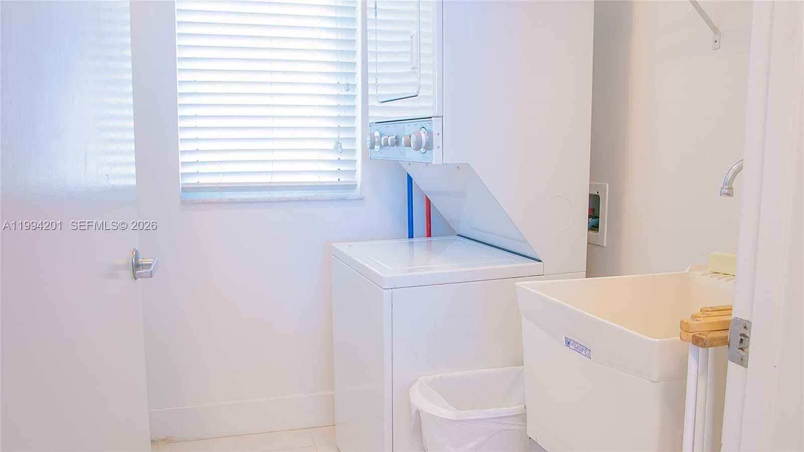 A11994201 Property Photo 22