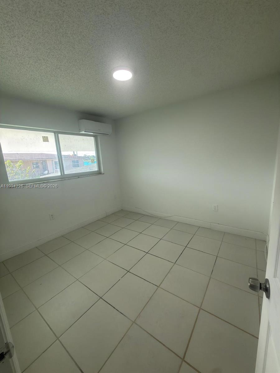 2622 Nw 24th Street 3b Property Photo 9