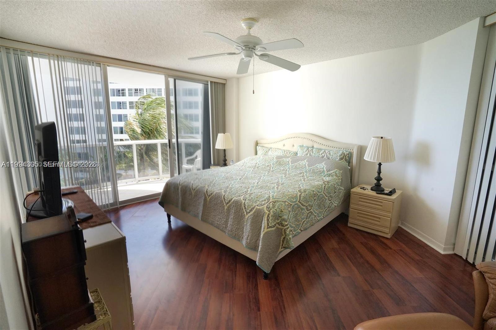 16711 Collins Avenue 601 Property Photo 12