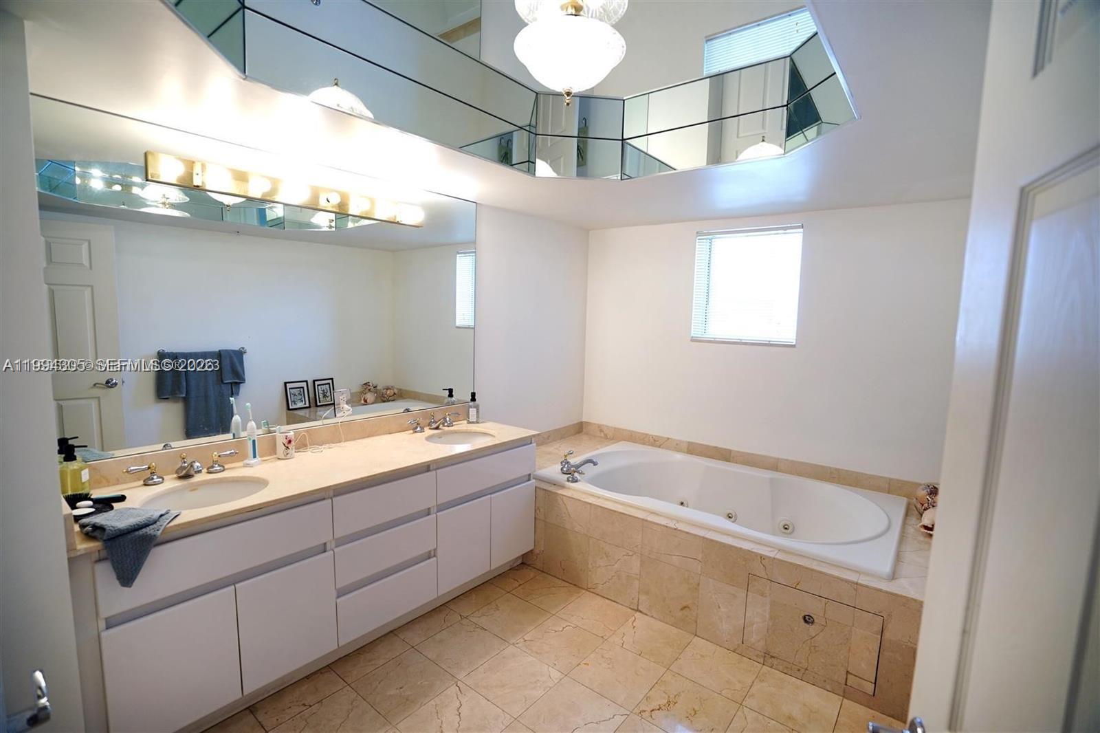 16711 Collins Avenue 601 Property Photo 14