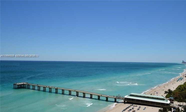 16711 Collins Avenue 601 Property Photo 18