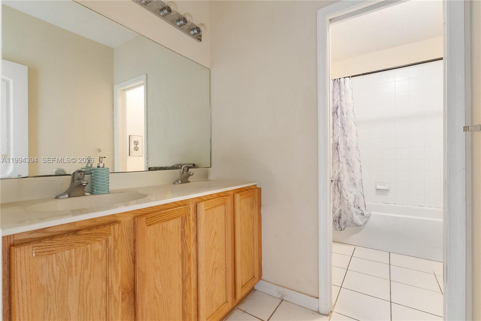20507 Nw 9th Avenue Property Photo 24