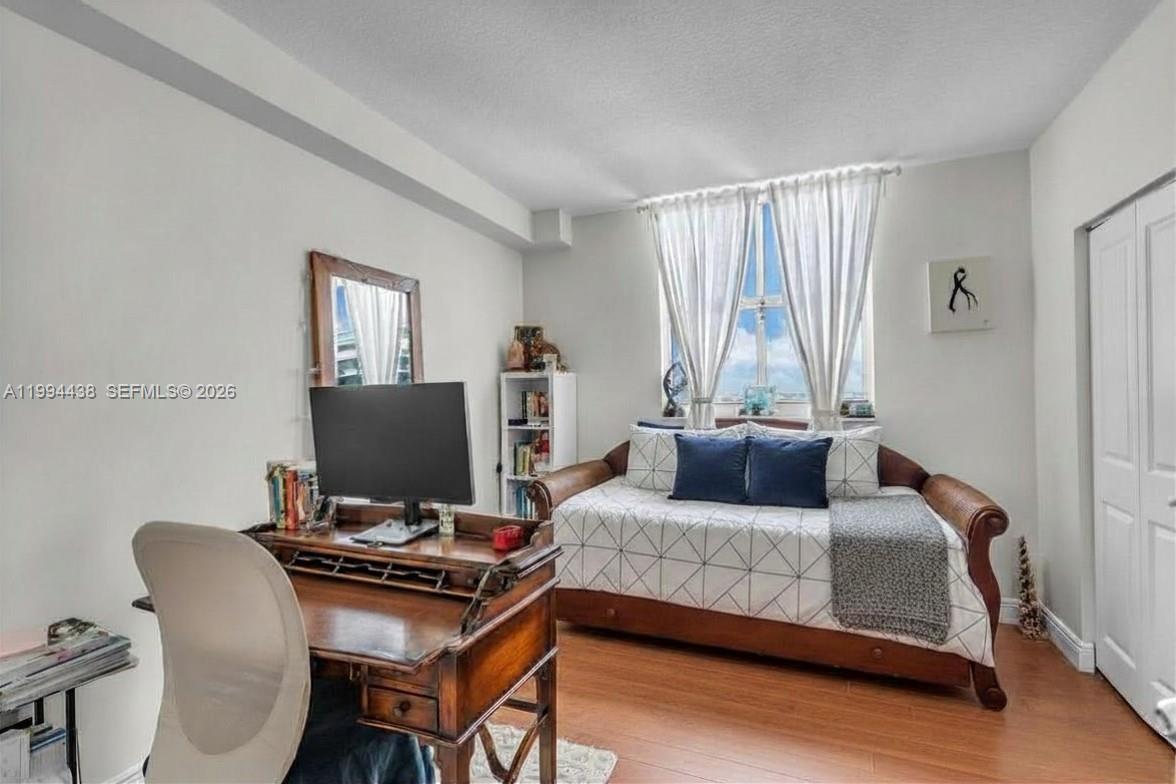 1250 S Miami Avenue 3206 Property Photo 8