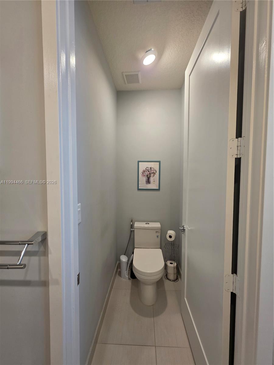 A11994466 Property Photo 16