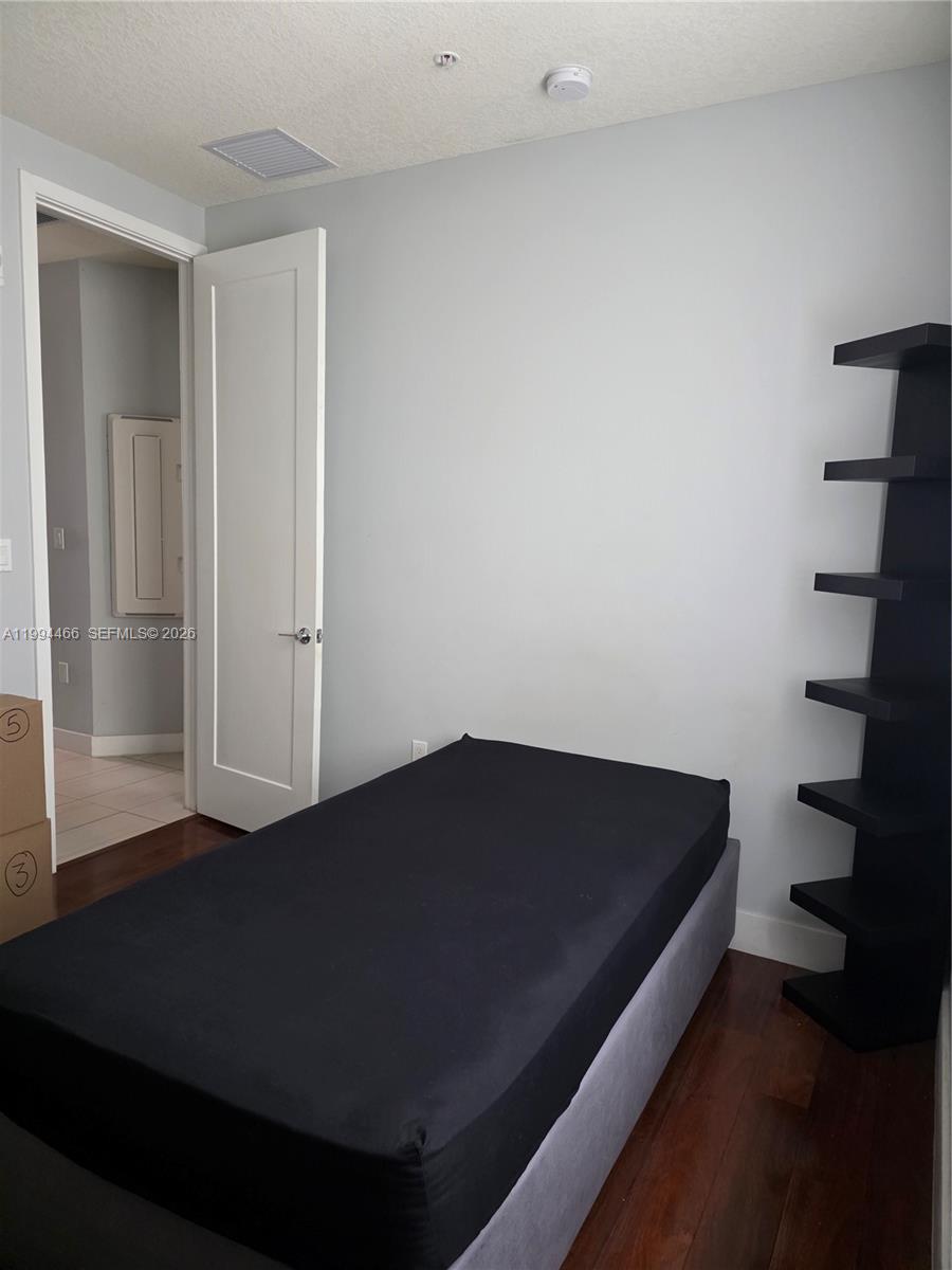 A11994466 Property Photo 22