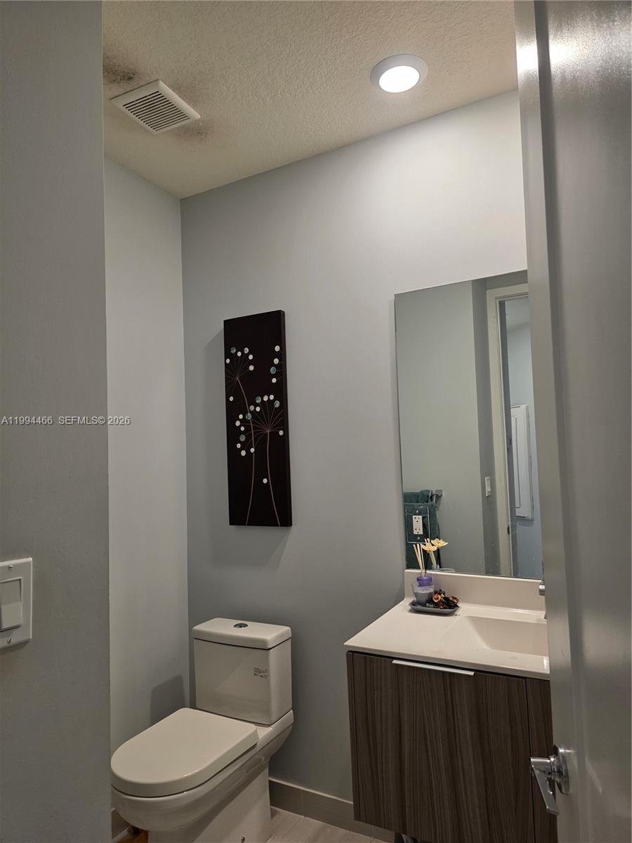 A11994466 Property Photo 24