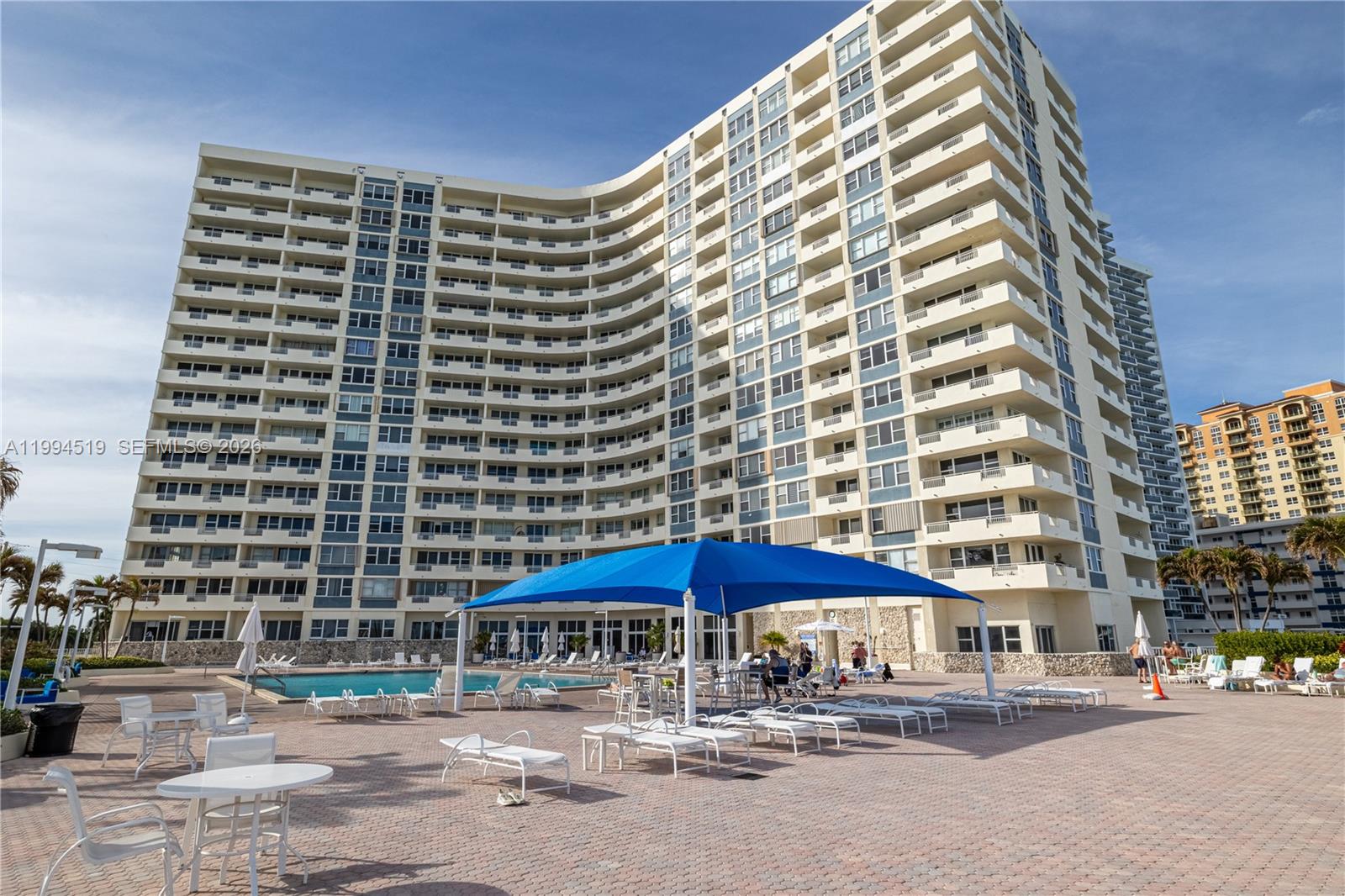 3180 S Ocean Drive 718 Property Photo 2